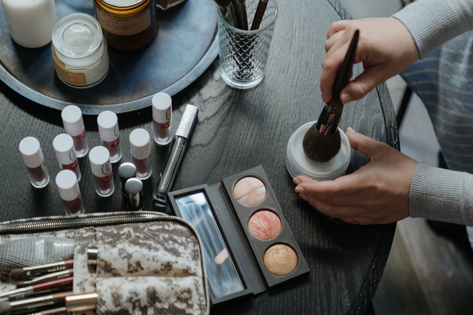 makeup kit
